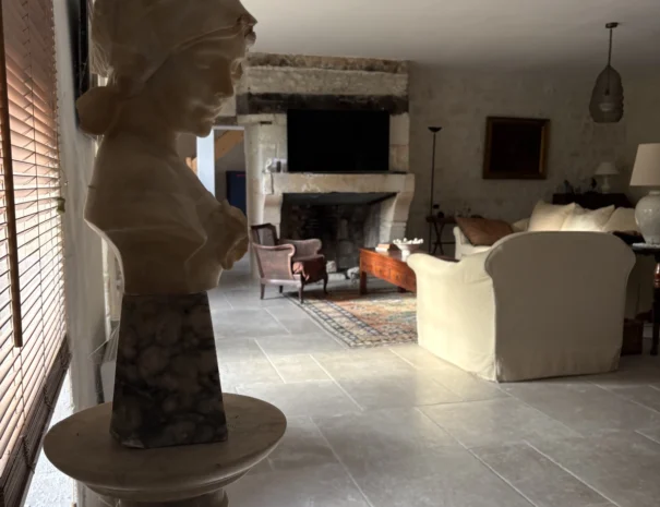 The Manor 8